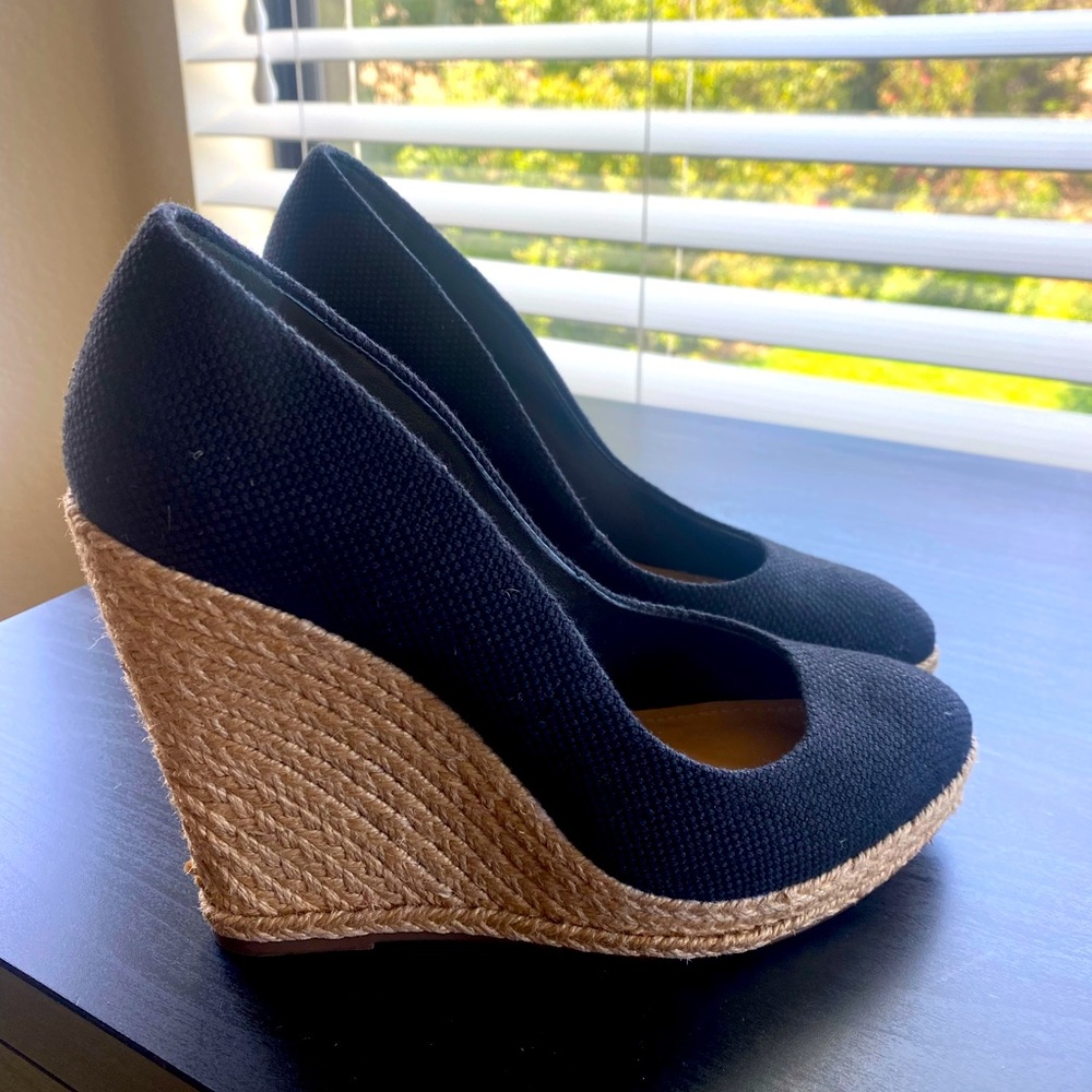 Schutz Black wedge heel shoes